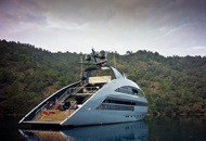 Rent Majesty 88 Luxury Yacht in Dubai