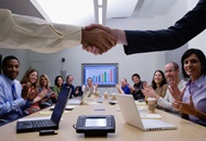 Rent a Yacht in Dubai for your Corporate Conference