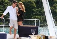 Rent Majesty 101 ft Luxury Yacht in Dubai