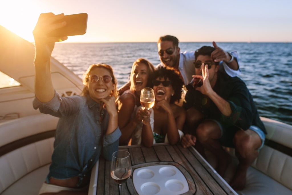 Yacht Cruise in Dubai